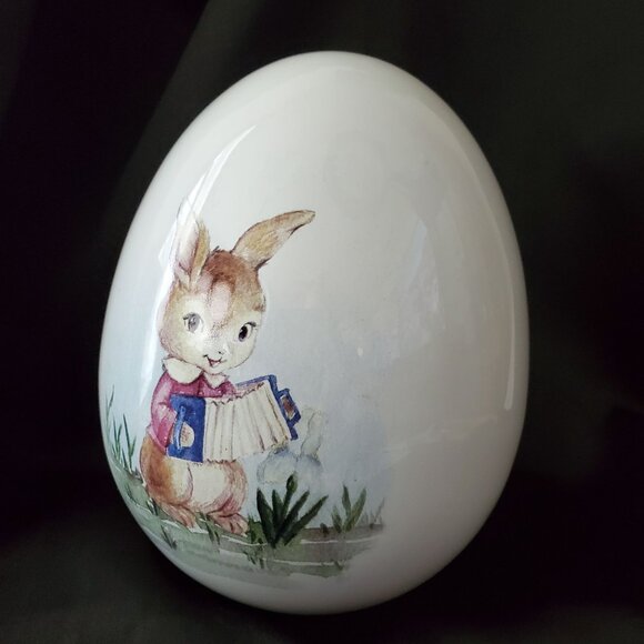 VTG Decorative Ceramic Egg With Easter Bunny Playing Accordion 6.5" Tall 4" Wide - Picture 8 of 8